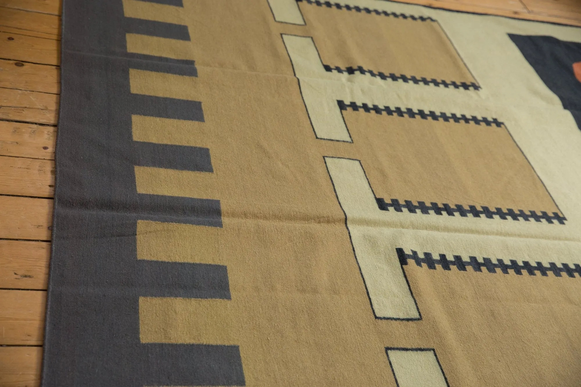 8.5x11.5 Vintage Contemporary Kilim Carpet