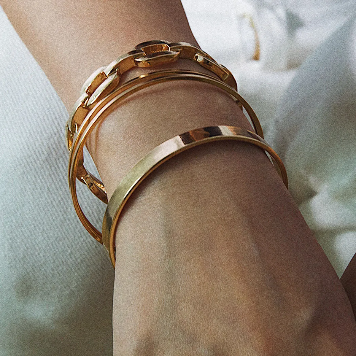 Metal geometric chain shape business wild ladies bracelet